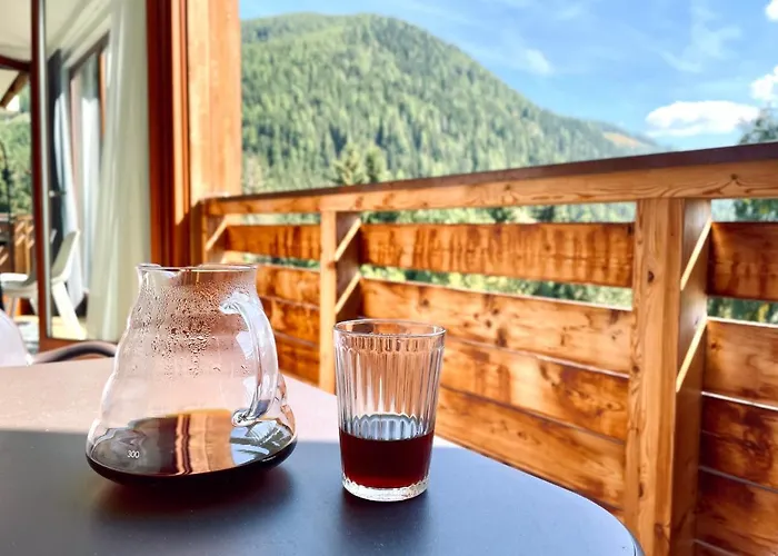 Sunshine @ Rosie Design Apartment *