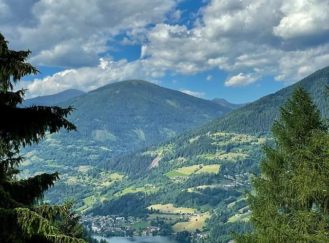 Sunshine @ Rosie Design Apartment