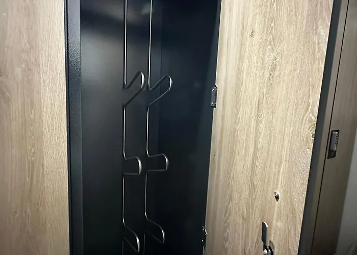 Sunshine @ Rosie Design Apartment